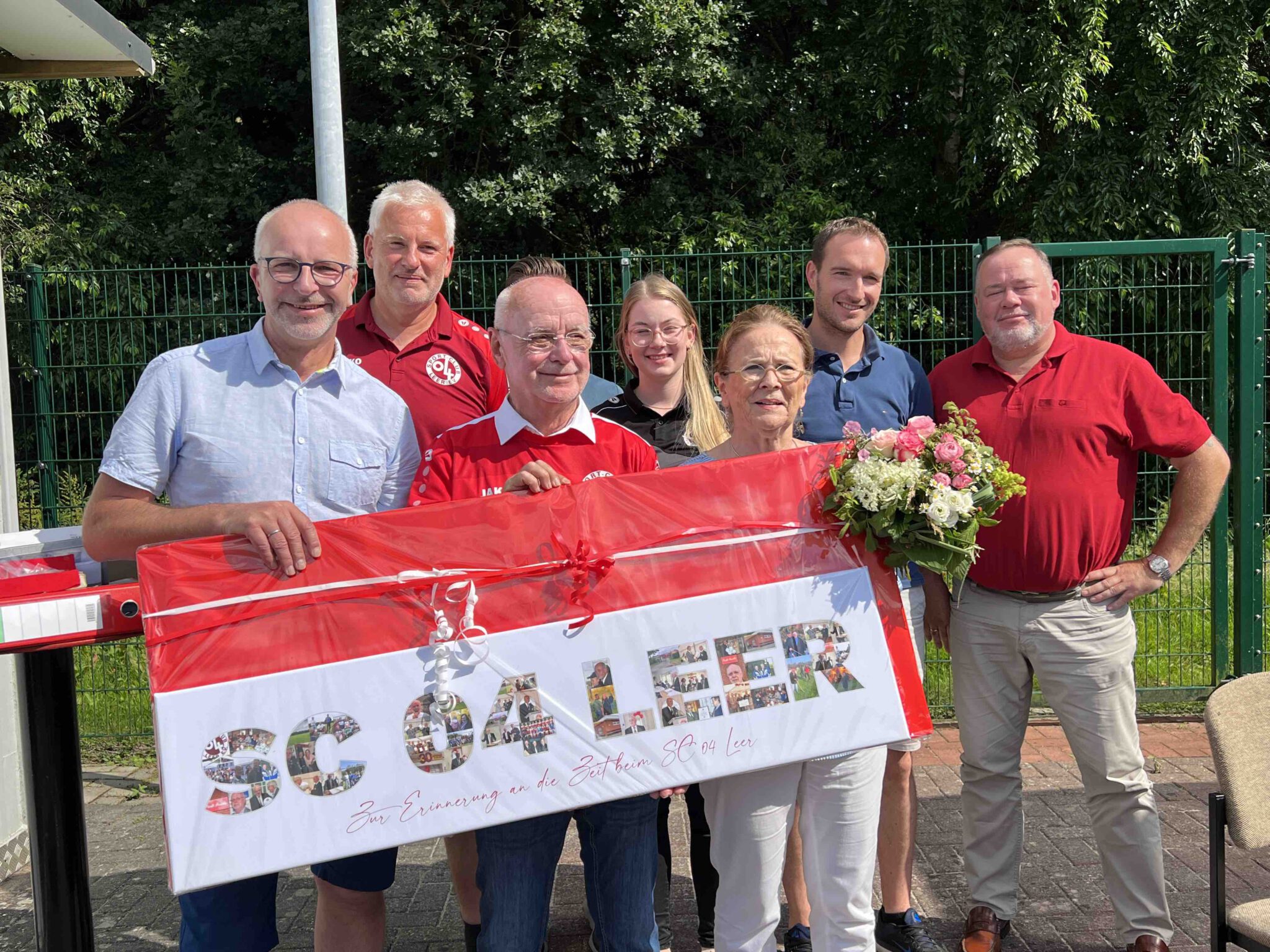 Das Ende einer Ära Hartwig übergibt SC04 an Thomas de Vries Hartwig